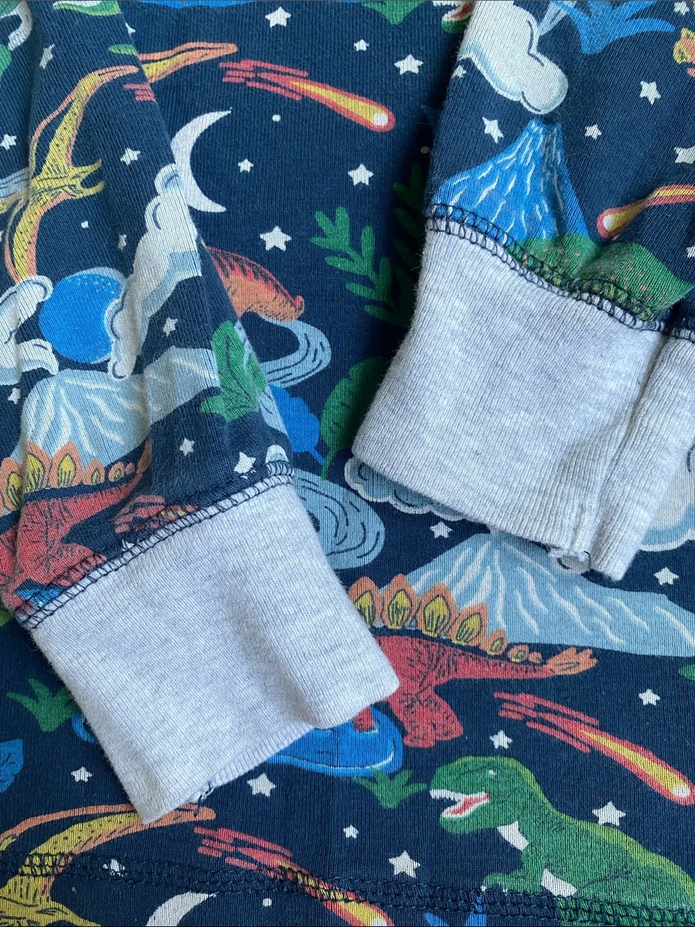 Mini Boden Navy Long-Sleeve Dinosaur Pajama top